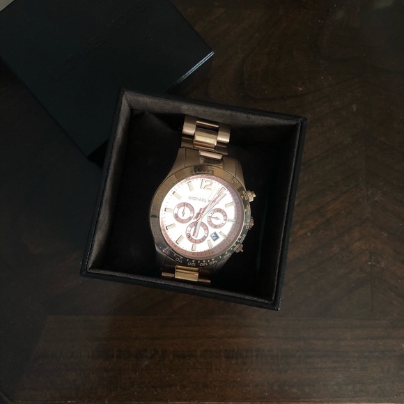 Michael Kors rose gold watch